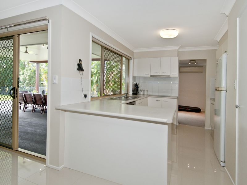 64 Bannockburn Road, Windaroo QLD 4207