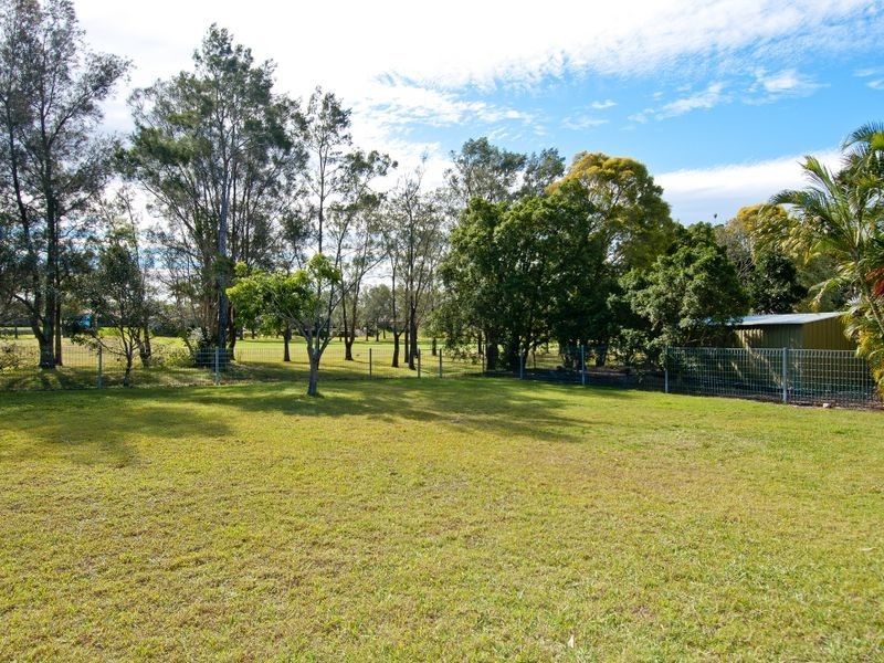 64 Bannockburn Road, Windaroo QLD 4207