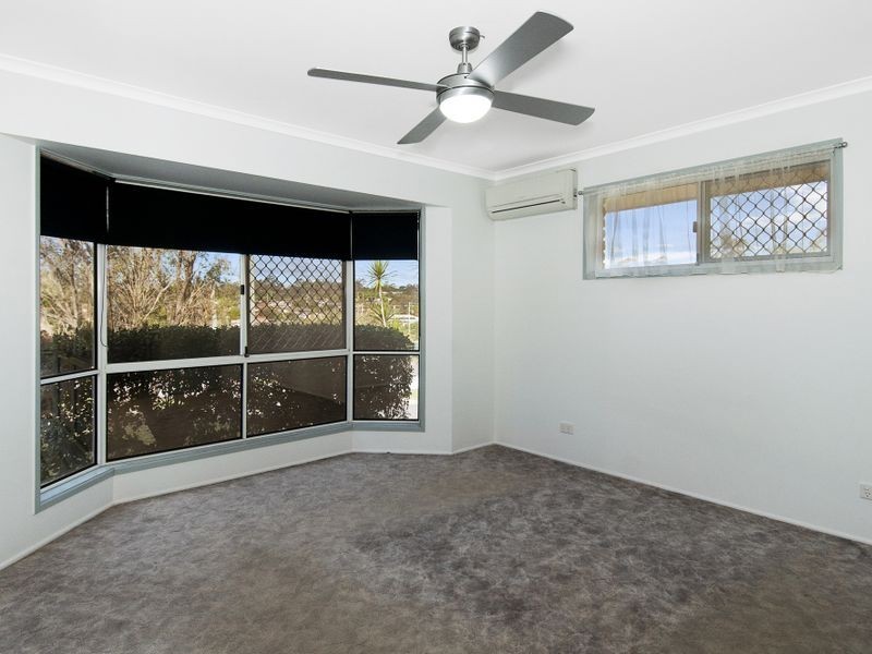 9 Clayton Drive, Edens Landing QLD 4207