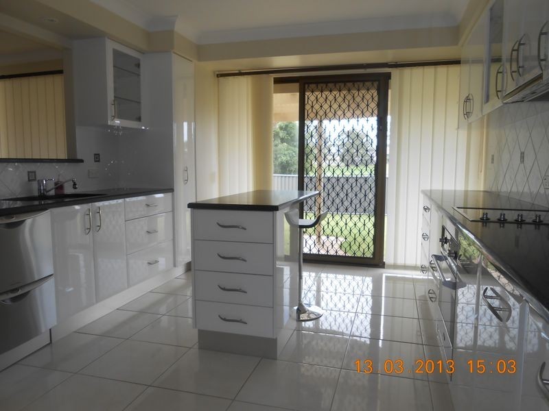 1 Baum Crt, Windaroo QLD 4207