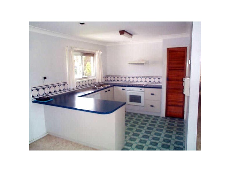 4 Willshire Cres, Mount Warren Park QLD 4207