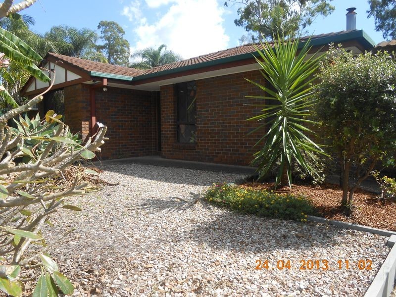 14 Avonmore St, Edens Landing QLD 4207