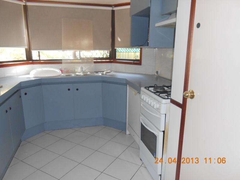 14 Avonmore St, Edens Landing QLD 4207