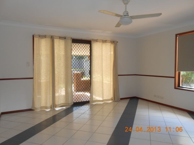 14 Avonmore St, Edens Landing QLD 4207