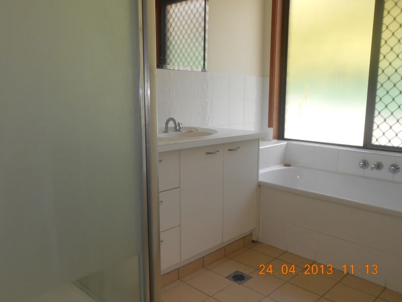 14 Avonmore St, Edens Landing QLD 4207