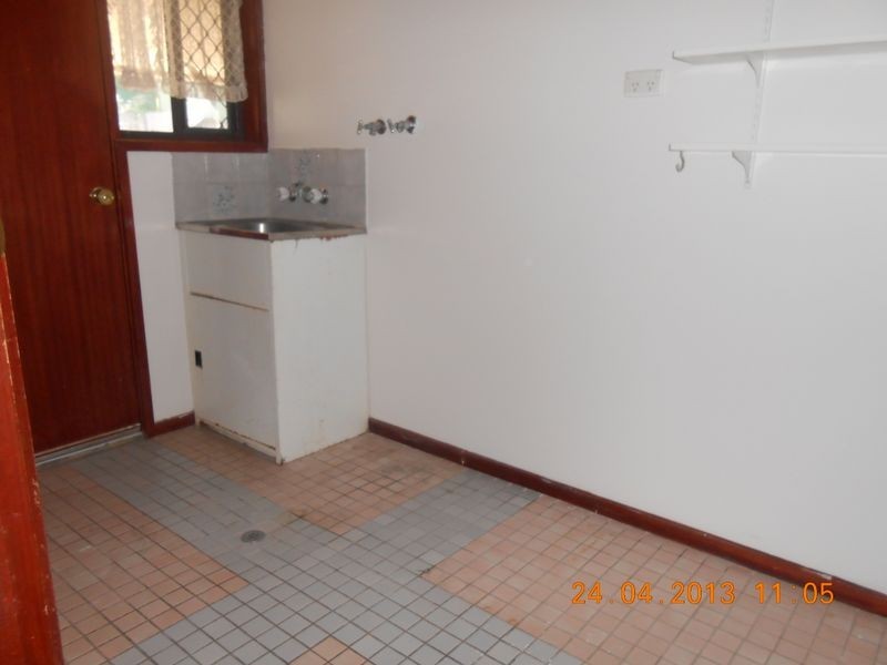 14 Avonmore St, Edens Landing QLD 4207