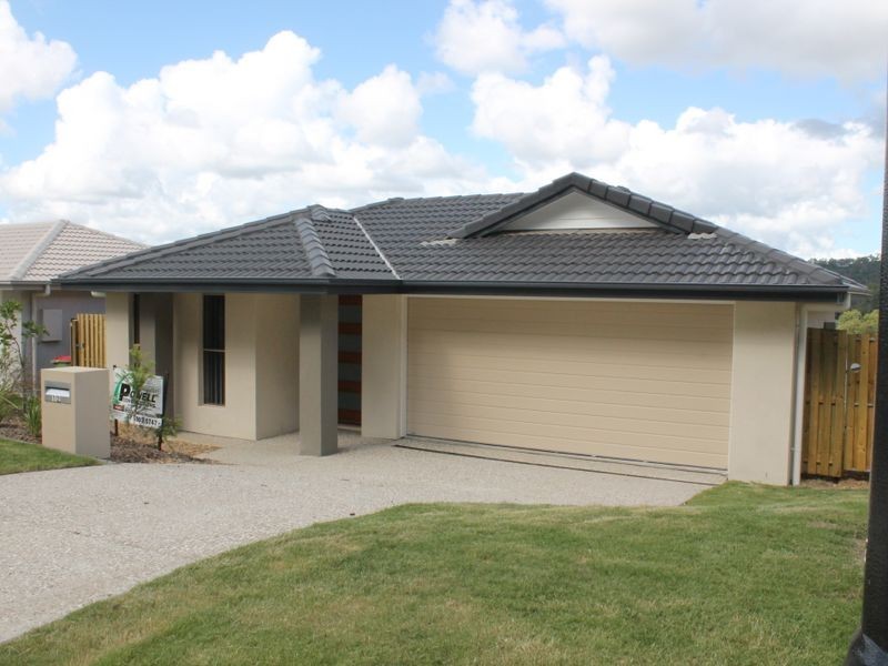 12 Summit Parade, Bahrs Scrub QLD 4207