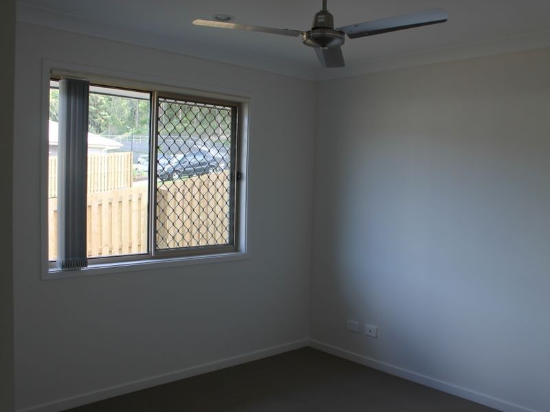 12 Summit Parade, Bahrs Scrub QLD 4207