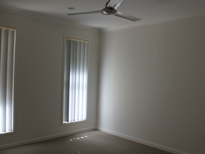 12 Summit Parade, Bahrs Scrub QLD 4207