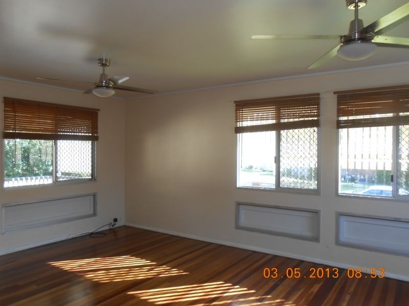 4 Tabari Place, Eagleby QLD 4207