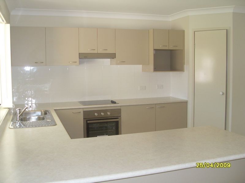 12 Twin Rivers Dr, Eagleby QLD 4207