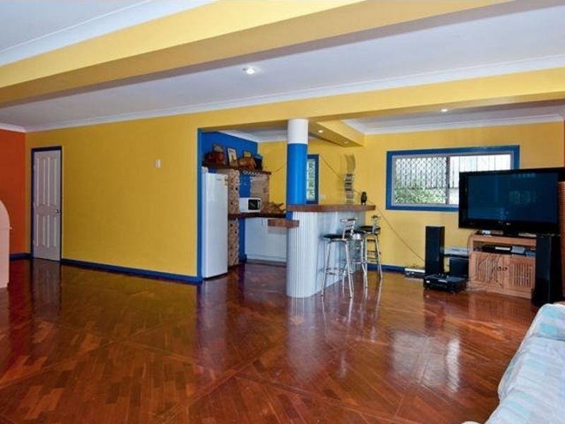 4 Carrie Crescent, Beenleigh QLD 4207