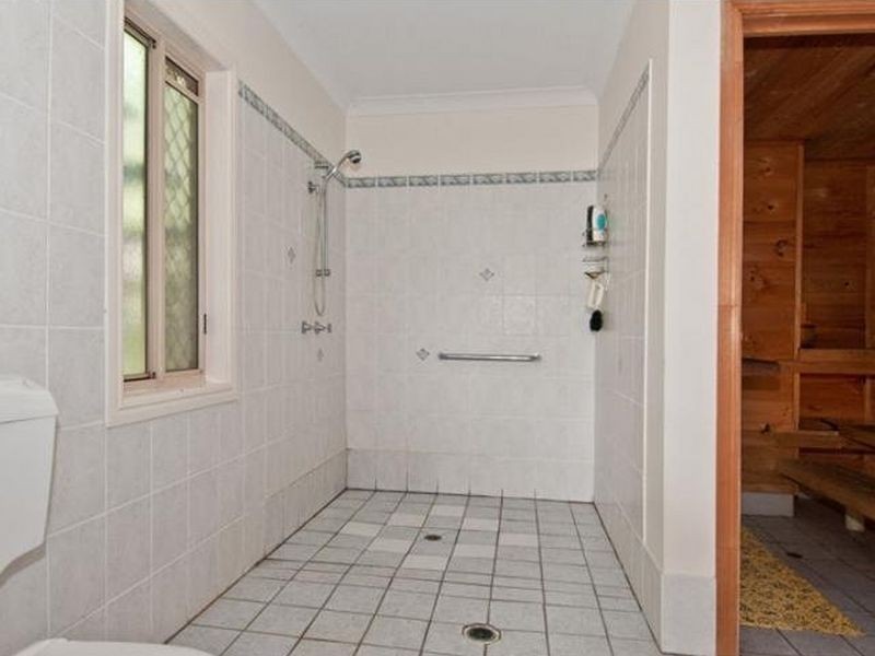 4 Carrie Crescent, Beenleigh QLD 4207