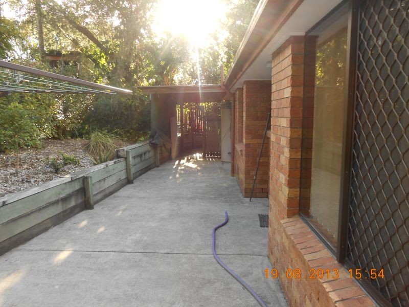 3 Settlers Place, Edens Landing QLD 4207