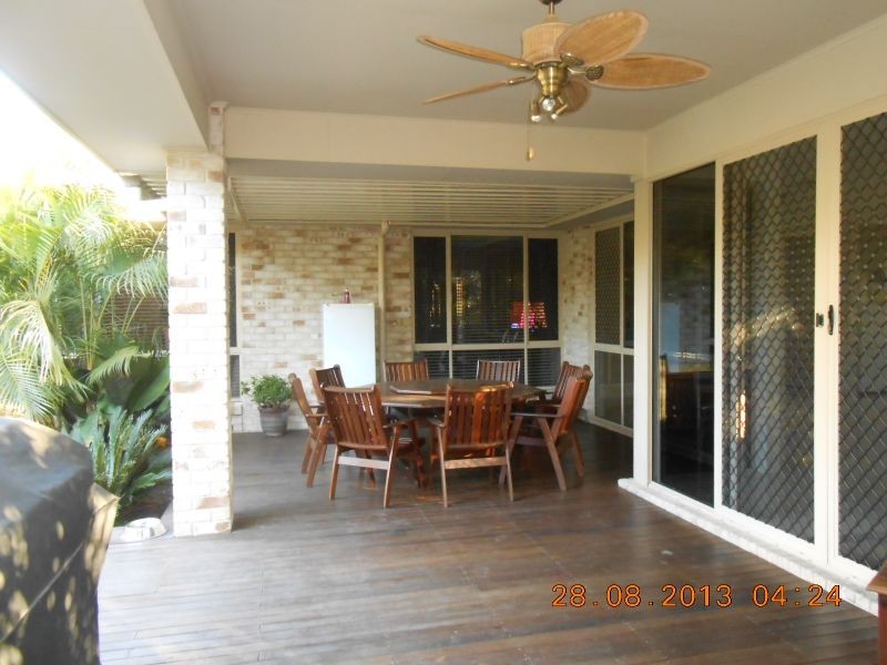 27 Riverside Tce, Windaroo QLD 4207