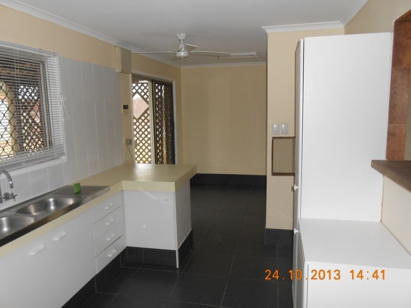 39 Harburg Drive, Beenleigh QLD 4207