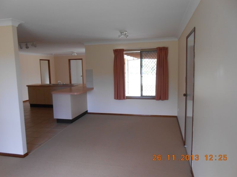 3 Jeffrey Court, Mount Warren Park QLD 4207