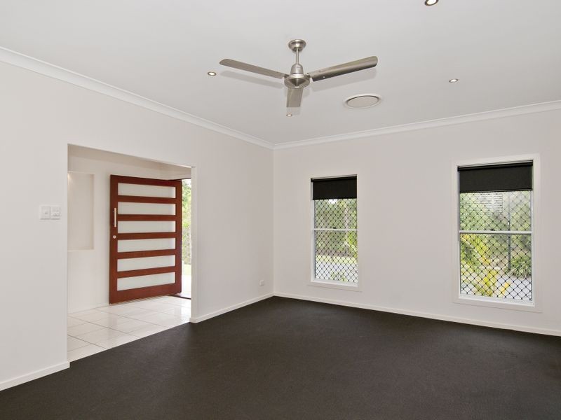 6 Sanctuary Parkway, Waterford QLD 4133