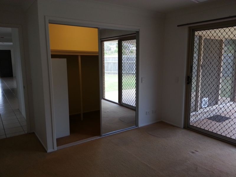 15 Pebbles Court, Berrinba QLD 4117