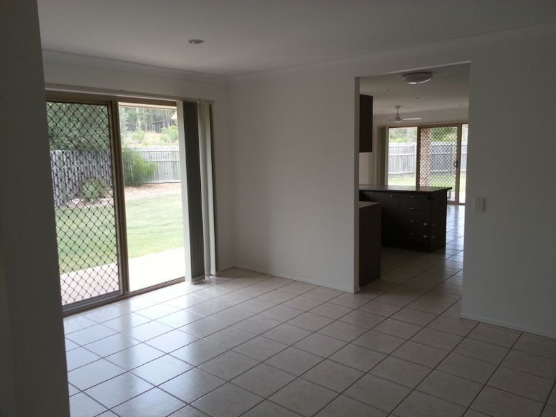 15 Pebbles Court, Berrinba QLD 4117