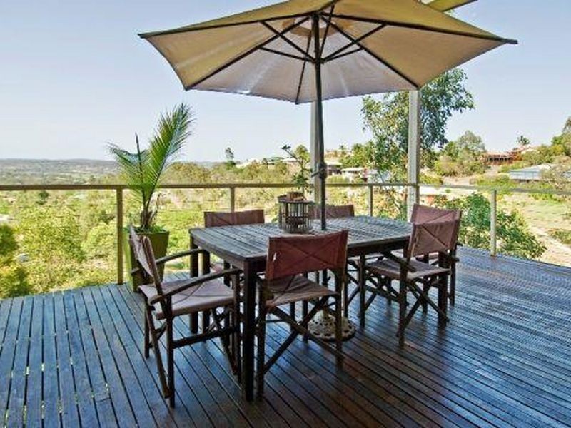 6 Hillside Crescent, Edens Landing QLD 4207