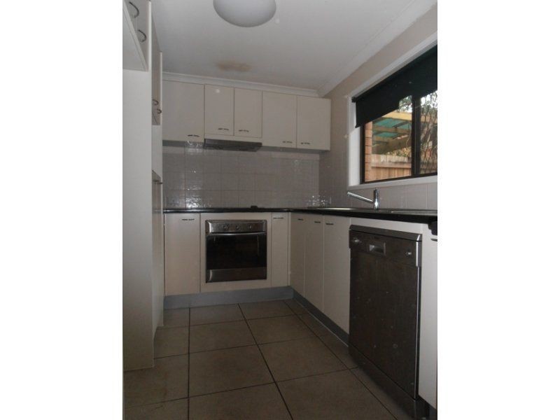 1/4 Efymia Court, Daisy Hill QLD 4127