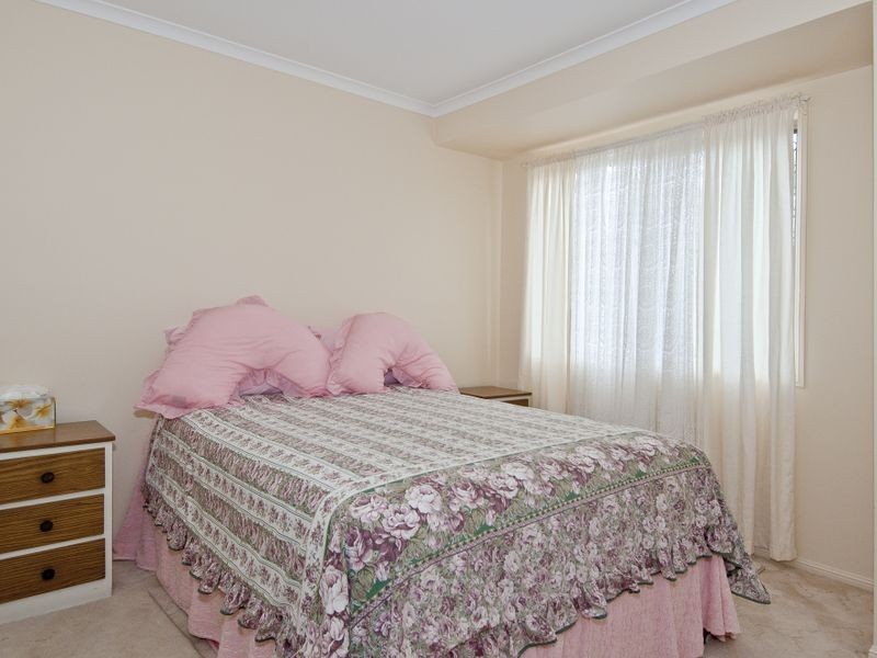 10 Clayton Drive, Edens Landing QLD 4207
