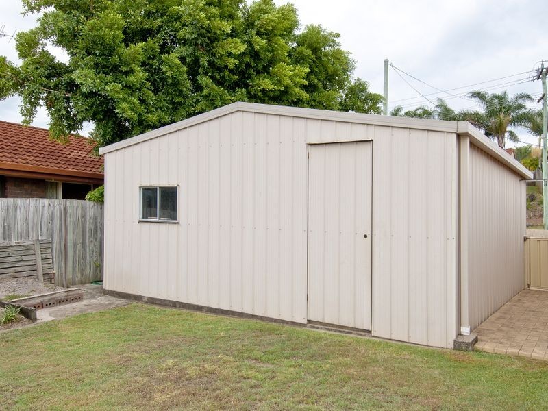 10 Clayton Drive, Edens Landing QLD 4207