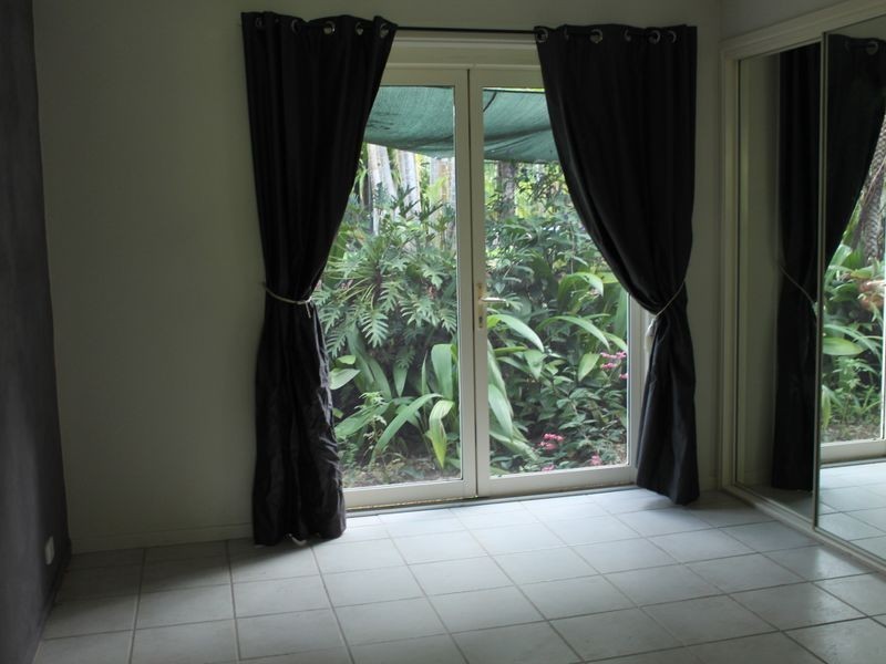 6 Castile Cresent, Edens Landing QLD 4207