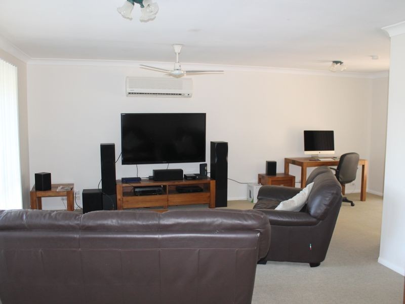 8 Rowsell Court, Mount Warren Park QLD 4207