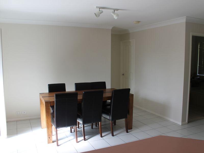 8 Rowsell Court, Mount Warren Park QLD 4207