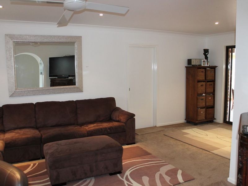 23 Schonwerder Drive, Windaroo QLD 4207