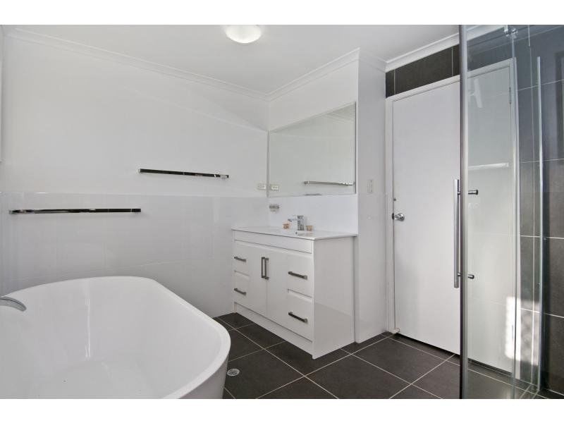 24 Adelaide Circuit, Beenleigh QLD 4207