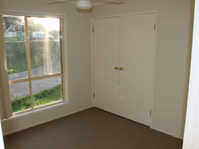 9 Houdini Tce, Edens Landing QLD 4207