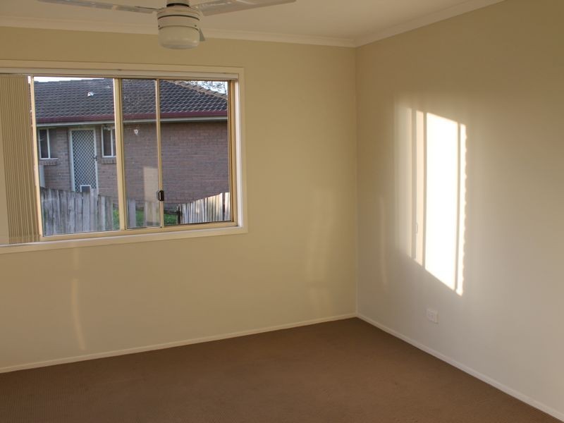 9 Houdini Tce, Edens Landing QLD 4207