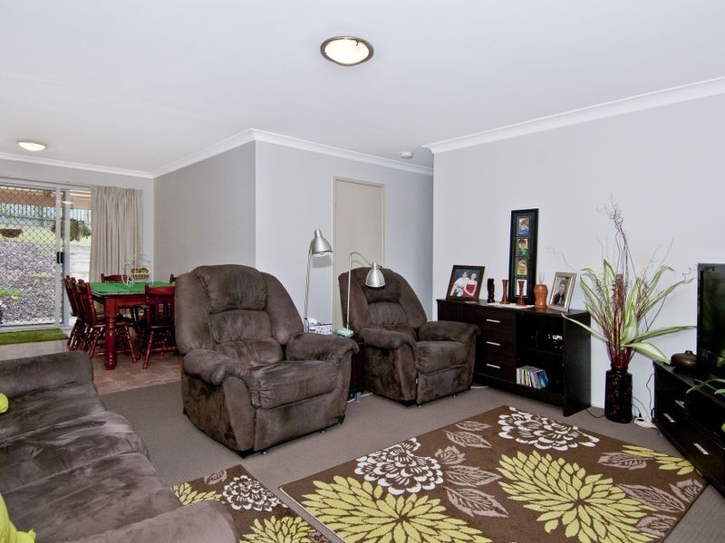 11 Kummara Road, Edens Landing QLD 4207