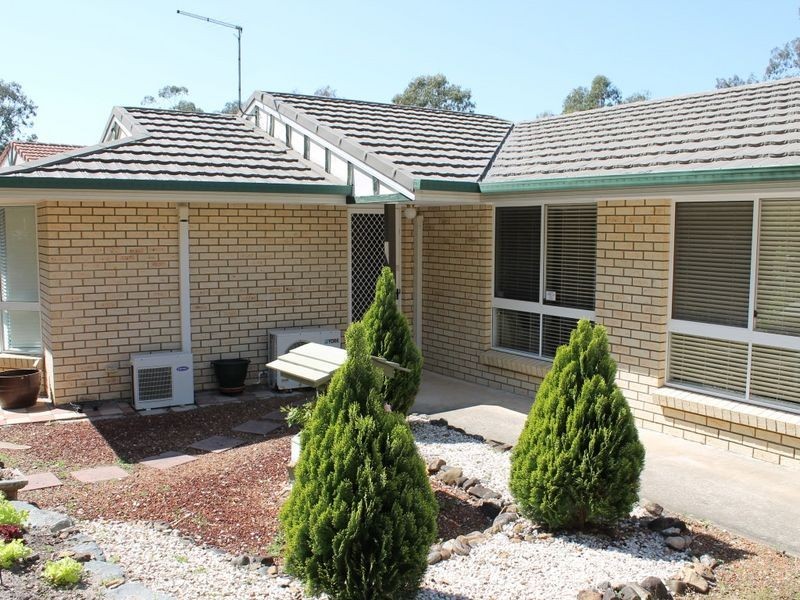 64 Loane Drive, Edens Landing QLD 4207