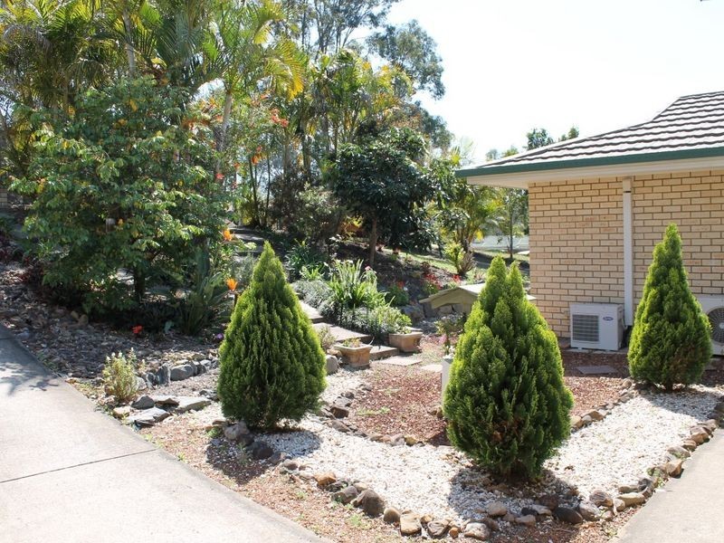 64 Loane Drive, Edens Landing QLD 4207