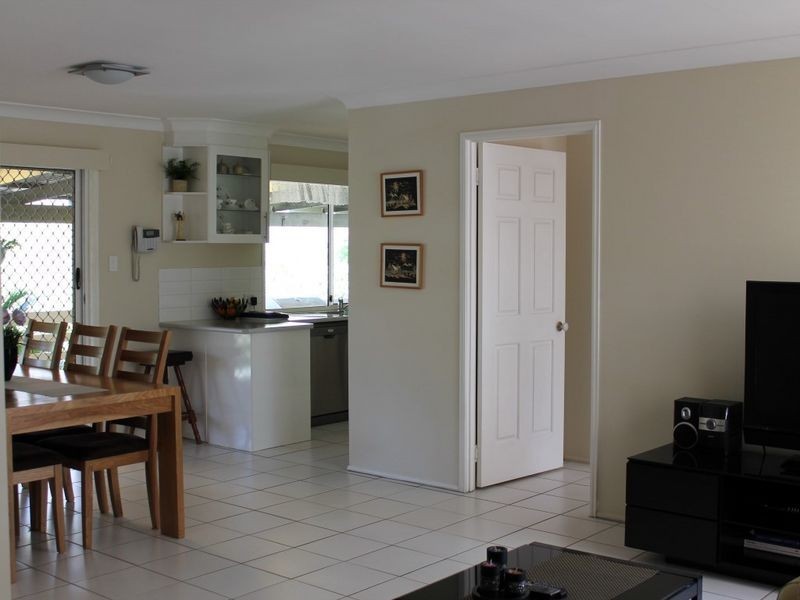 64 Loane Drive, Edens Landing QLD 4207