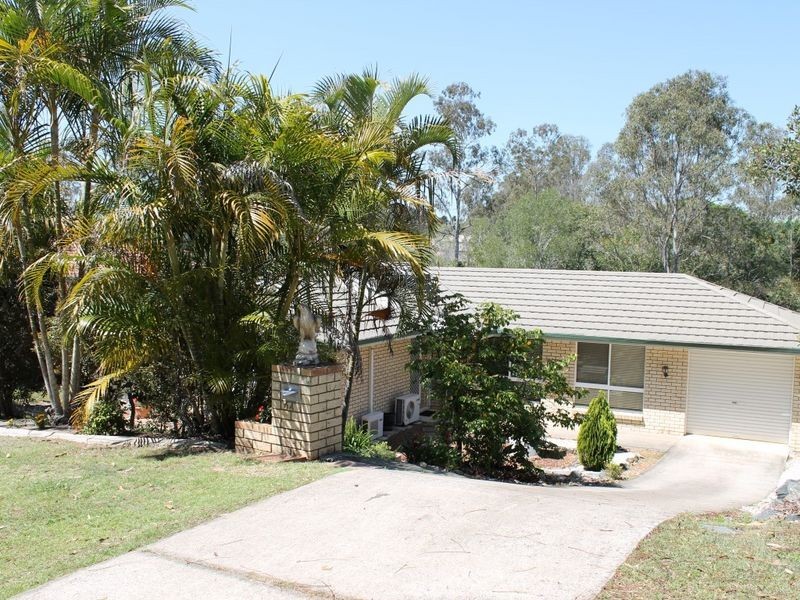 64 Loane Drive, Edens Landing QLD 4207