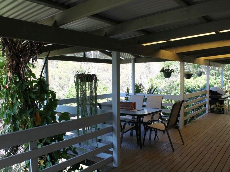 64 Loane Drive, Edens Landing QLD 4207