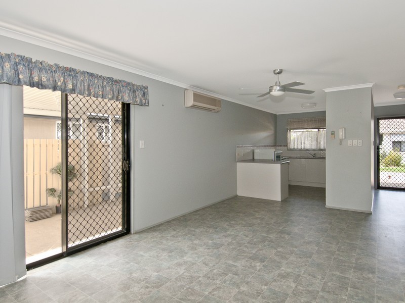 25/16 Holzheimer Road – Regal Waters, Bethania QLD 4205