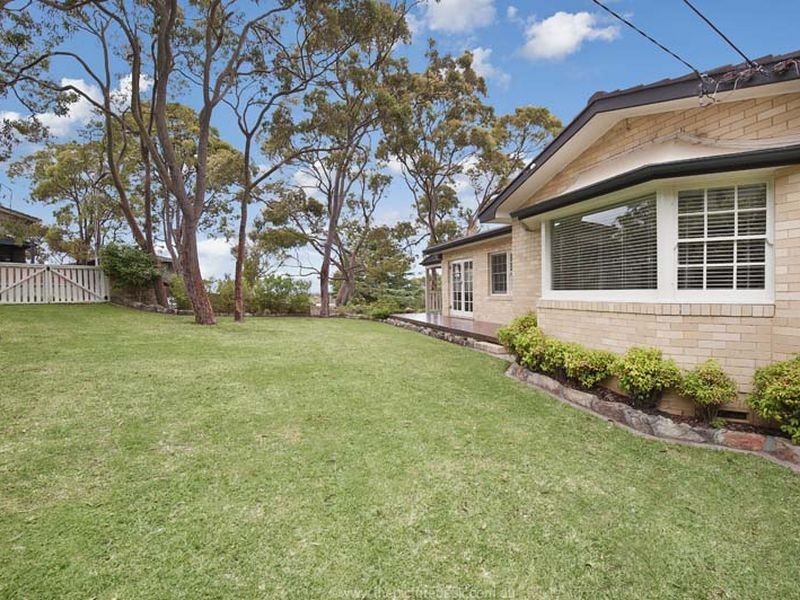 2 Amaroo Avenue, Elanora Heights NSW 2101