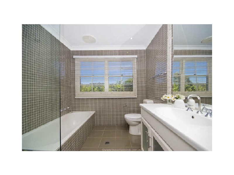 13 Amelia Place, North Narrabeen NSW 2101