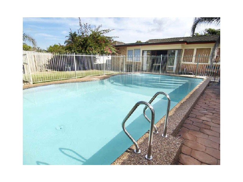 12 Darius Avenue, North Narrabeen NSW 2101