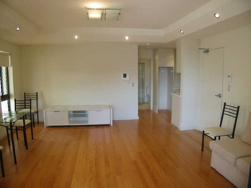 2/39-41 Lagoon Street, Narrabeen NSW 2101