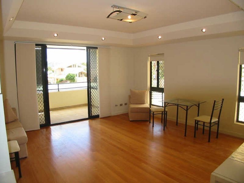 2/39-41 Lagoon Street, Narrabeen NSW 2101