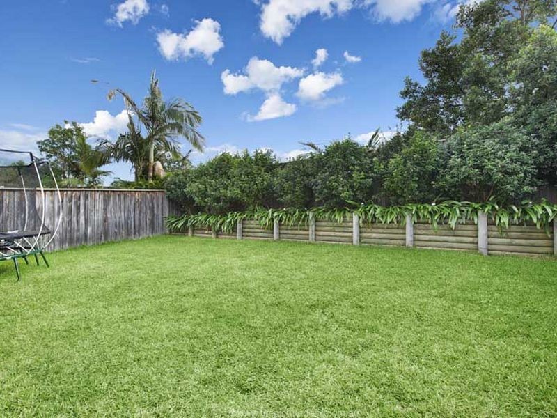 4 Waterside Grove, Warriewood NSW 2102