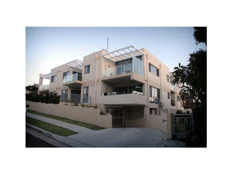 8/118 Lagoon Street, Narrabeen NSW 2101