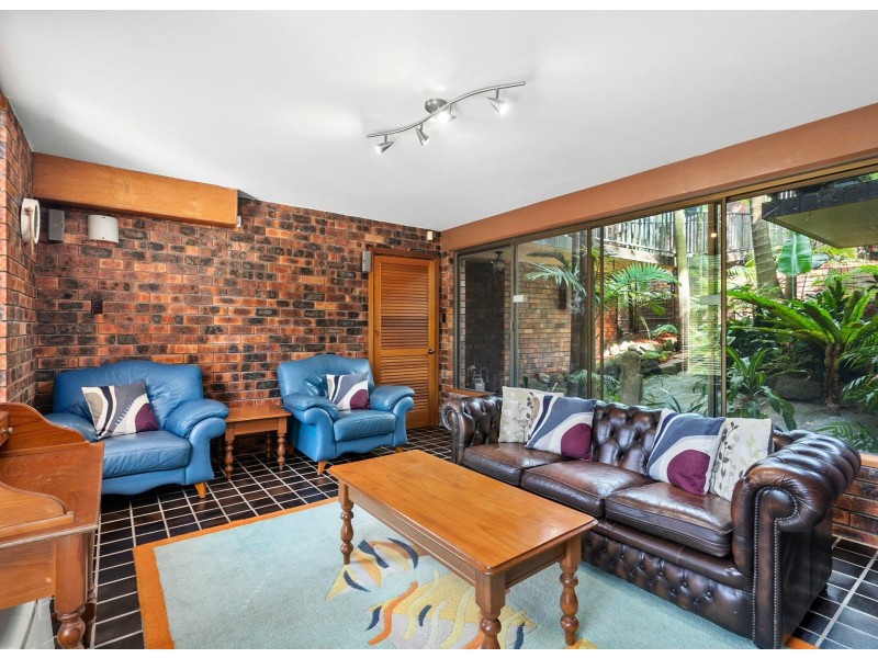 11 Wakooka Avenue, Elanora Heights NSW 2101